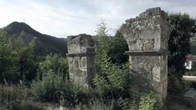 Built between 1566 and 1606, blown up in July 1992.